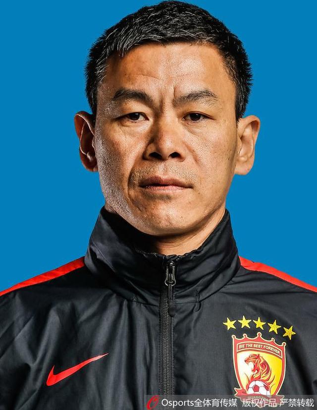 要是换做从前，沐家那边我还真有些心虚，子川那孩子出了名的聪明伶俐又是要做学问考功名的，咱晴儿毕竟心智不全……杨华中顿了一下，朝杨若晴那边瞅了一眼，满脸都是欣慰和欢喜。